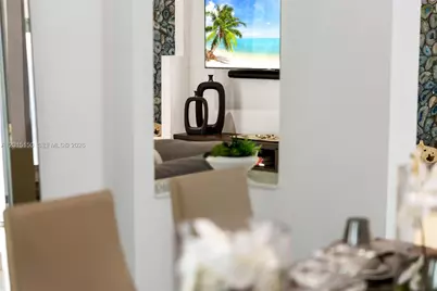 3917 S Le Jeune Rd #-, Miami, FL 33146 - Photo 17