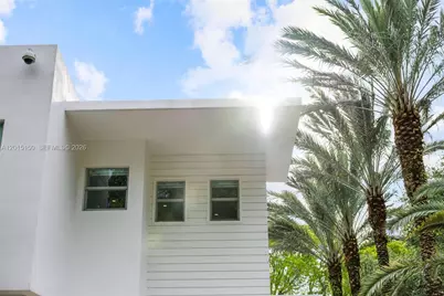 3917 S Le Jeune Rd #-, Miami, FL 33146 - Photo 107