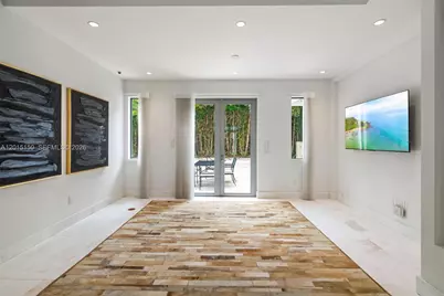 3917 S Le Jeune Rd #-, Miami, FL 33146 - Photo 21