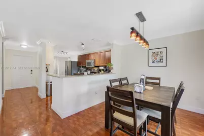9288 NW 55th St, Sunrise, FL 33351 - Photo 13
