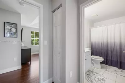 9288 NW 55th St, Sunrise, FL 33351 - Photo 19