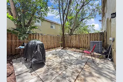 1441 SE 24th Rd, Homestead, FL 33035 - Photo 13