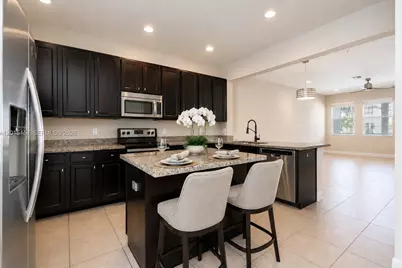 2709 SW 119th Way #2709, Miramar, FL 33025 - Photo 3