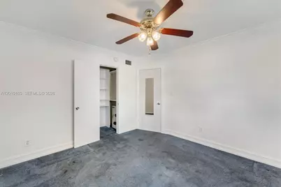 2674 W 8th Ct, Hialeah, FL 33010 - Photo 19