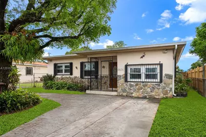 2674 W 8th Ct, Hialeah, FL 33010 - Photo 3