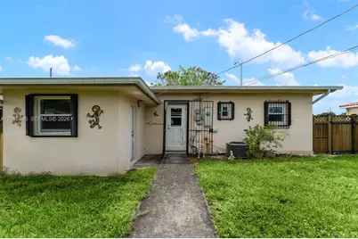 2674 W 8th Ct, Hialeah, FL 33010 - Photo 25
