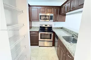 16203 Glenmoor Dr, West Palm Beach, FL 33409 - Photo 5