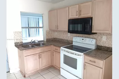 7004 NW 67th Ave, Tamarac, FL 33321 - Photo 3