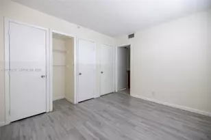 9235 SW 8th St, Boca Raton, FL 33428 - Photo 9