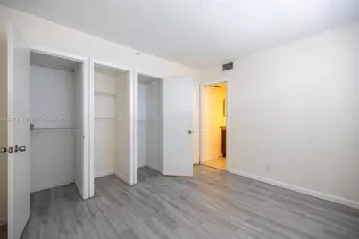 9235 SW 8th St #403, Boca Raton, FL 33428 - Photo 11