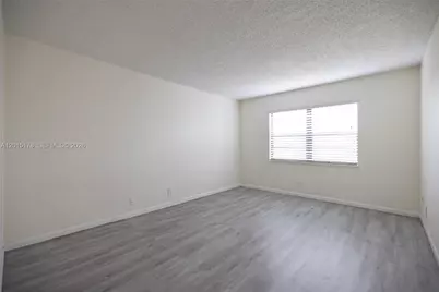 9235 SW 8th St #403, Boca Raton, FL 33428 - Photo 15