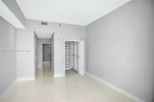 950 Brickell Bay Dr, Miami, FL 33131 - Photo 17