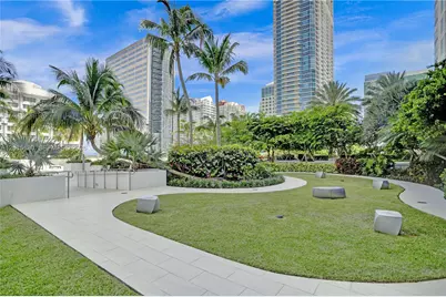 950 Brickell Bay Dr #4610, Miami, FL 33131 - Photo 43
