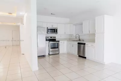 379 NE 34th Ave, Homestead, FL 33033 - Photo 3