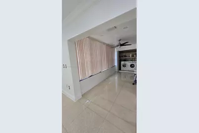 10805 NW 7th St #3-22, Miami, FL 33172 - Photo 3