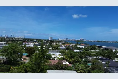 11445 N Bayshore Dr, North Miami, FL 33181 - Photo 3