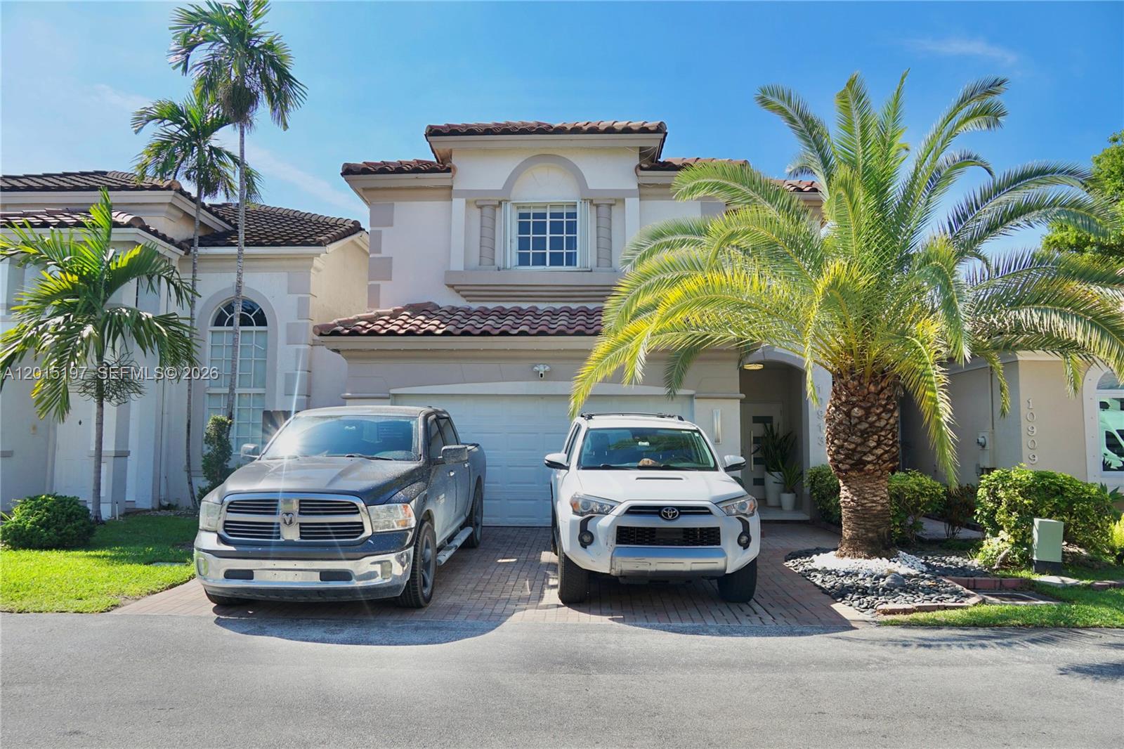 10913 NW 67th St - 10913 NW 67th St, Doral, FL 33178 Luxury Property | Jose Angel Pina