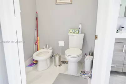 10913 NW 67th St, Doral, FL 33178 - Photo 105