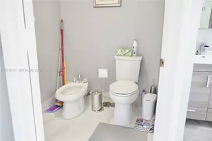 10913 NW 67th St, Doral, FL 33178 - Photo 105
