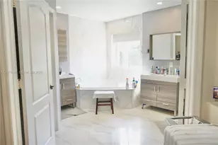 10913 NW 67th St, Doral, FL 33178 - Photo 107