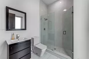 8221 NW 34th Dr, Doral, FL 33122 - Photo 17