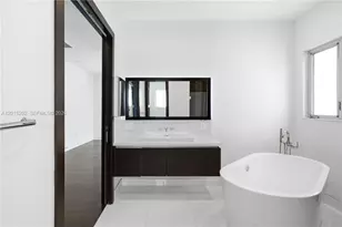 8221 NW 34th Dr, Doral, FL 33122 - Photo 29