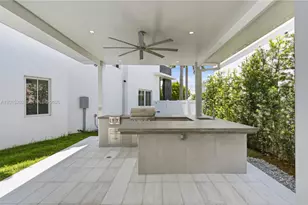 8221 NW 34th Dr, Doral, FL 33122 - Photo 49