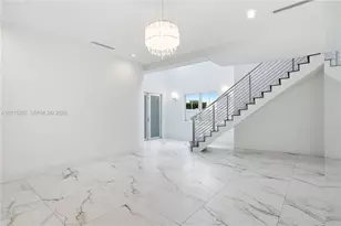 8221 NW 34th Dr, Doral, FL 33122 - Photo 11