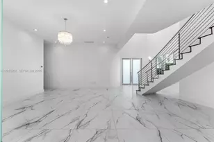 8221 NW 34th Dr, Doral, FL 33122 - Photo 9