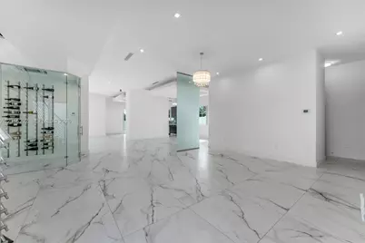 8221 NW 34th Dr, Doral, FL 33122 - Photo 3