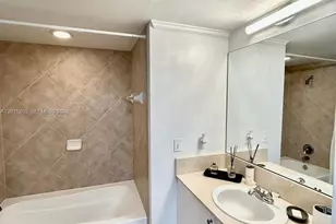 625 Casa Loma Blvd, Boynton Beach, FL 33435 - Photo 9