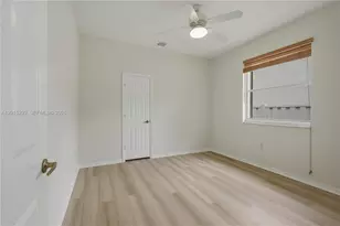 1836 NW 139th Ave, Pembroke Pines, FL 33028 - Photo 23