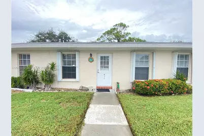 432 Bennington Ln #432, Lake Worth, FL 33467 - Photo 1