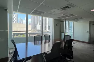 31 SE 5th St, Miami, FL 33131 - Photo 57