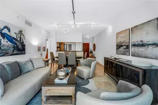 31 SE 5th St, Miami, FL 33131 - Photo 9