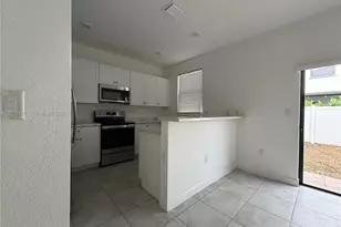 10606 W 33rd Way, Hialeah, FL 33018 - Photo 7