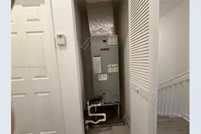 10606 W 33rd Way #10606, Hialeah, FL 33018 - Photo 31