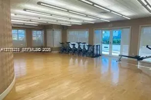 20000 E Country Club Dr, Aventura, FL 33180 - Photo 27