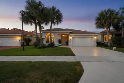 77 Gables Blvd, Weston, FL 33326 - Photo 5