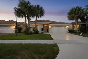 77 Gables Blvd, Weston, FL 33326 - Photo 5