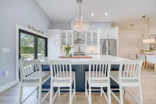 77 Gables Blvd, Weston, FL 33326 - Photo 9