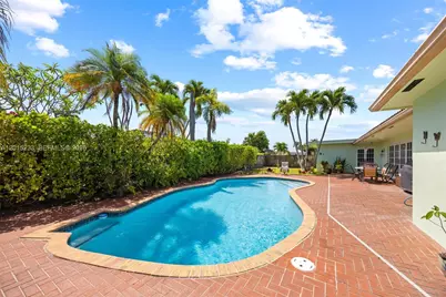 21141 NE 21st Ct, Miami, FL 33179 - Photo 15
