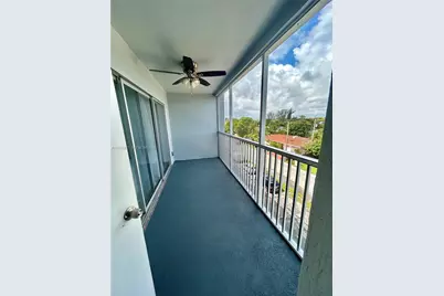 215 SE 3rd Ave #408C, Hallandale Beach, FL 33009 - Photo 11