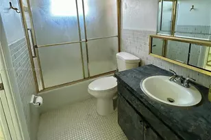 215 SE 3rd Ave, Hallandale Beach, FL 33009 - Photo 5
