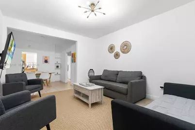 301 86th St #1, Miami Beach, FL 33141 - Photo 5