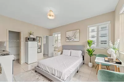 301 86th St #3A, Miami Beach, FL 33141 - Photo 3