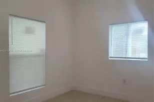 8028 NW 5th Ct, Miami, FL 33150 - Photo 7