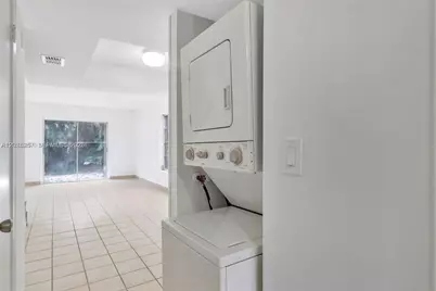 6141 SW 42nd Ct, Davie, FL 33314 - Photo 9
