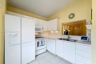 6466 SW 130th Pl, Miami, FL 33183 - Photo 7