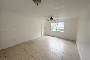 4304 NW 9th Ave, Deerfield Beach, FL 33064 - Photo 9
